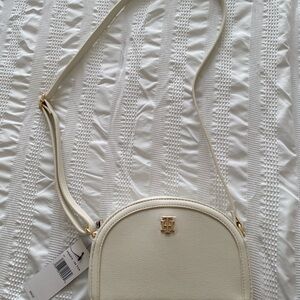 Tommy Hilfiger Crossbody Bag